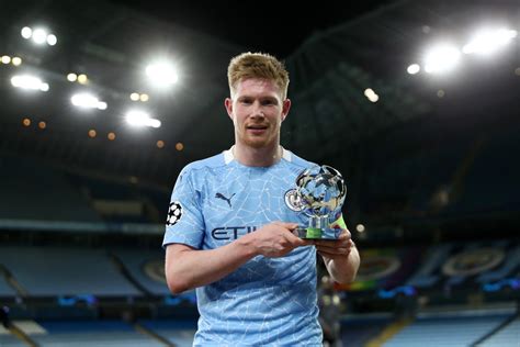 Kevin De Bruyne Signs New Man City Contract That Will See Midfielder