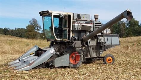 Gleaner K2 Combine With Three Row Cornhead The Row Combination Tractors