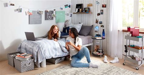 Prepare Your College Checklist 9 Dorm Room Must Haves For Students