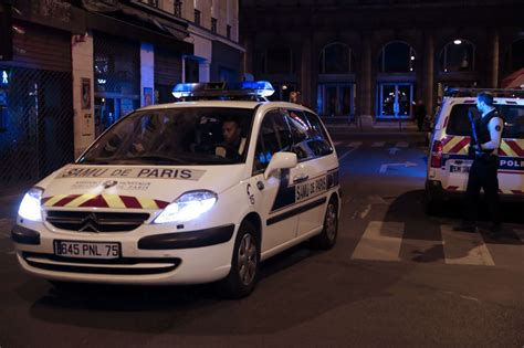 Dos Muertos Y 5 Heridos En Ataque Con Cuchillo En París El Diario Ny