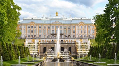 5 Most Magnificent Palaces In The World