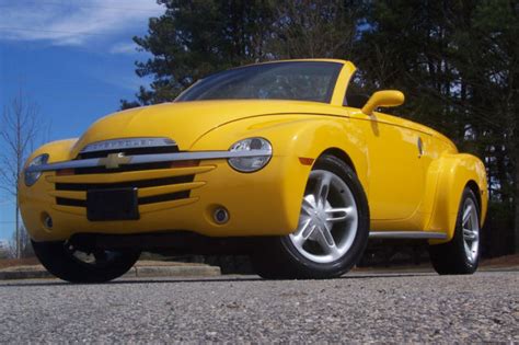 Beautiful 2005 Chevrolet Ssr Slingshot Yellow Modern Hot Rod Low Miles