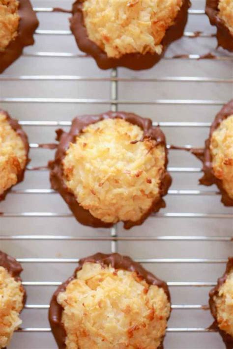3 Ingredient Coconut Macaroons Recipe Gemmas Bigger Bolder Baking