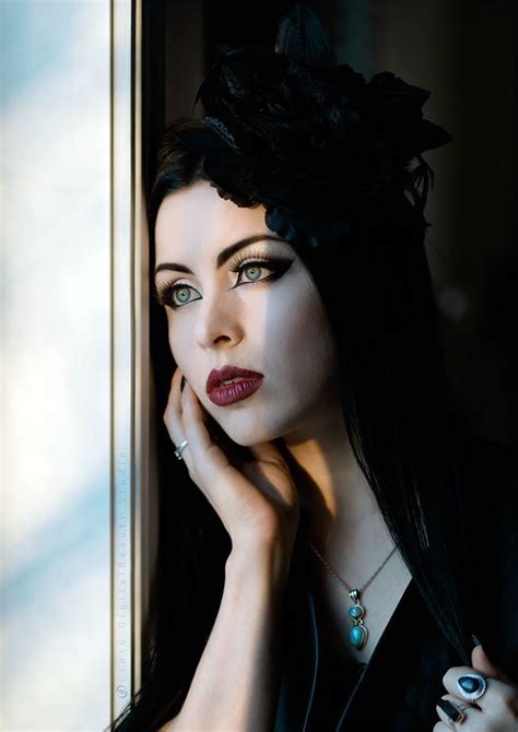 Model Lady Kat Eyes Photographer Gothic And Amazing