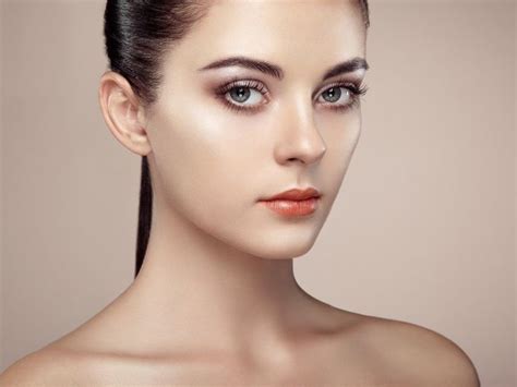 tips to mastering a doe eyed natural makeup look big eyes makeup