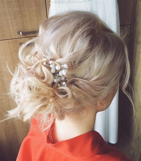 Hairstyles updo for thin hair. 60 Updos for Thin Hair That Score Maximum Style Point ...