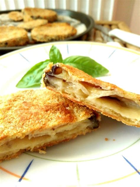 Terminate con altra mozzarella (io fette + cubetti) e qualche fogliolina di basilico fresco; Cotolette di melanzane e mozzarella al forno nel 2020 (con ...