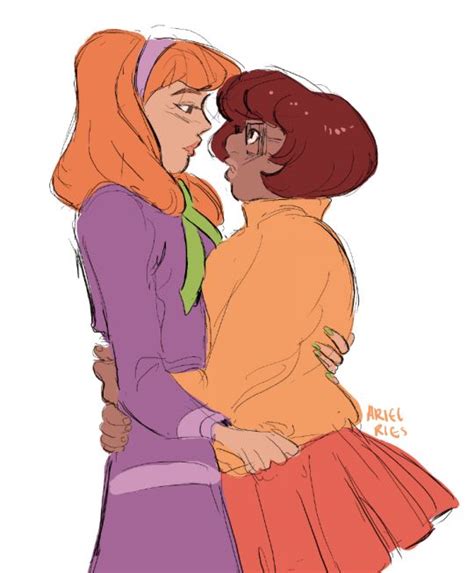 A Ball With Hair Growing All Over Its Body Daphne And Velma Scooby Doo Mystery Incorporated