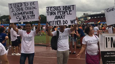 These Christians Attended A Pride Parade To Apologize For How Theyve Treated The Lgbt Community