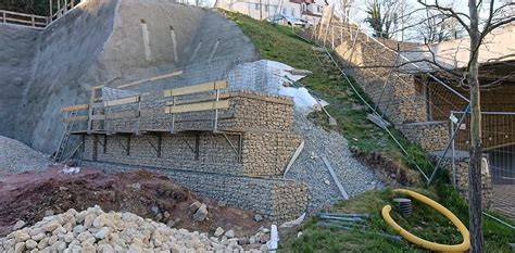 Im sand des spielschiffs im paradies fanden sich glasscherben. Jena, IT Paradies - Hoy Geokunststoffe GmbH - Gabionen ...