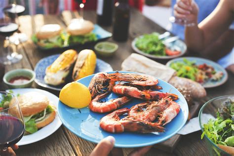 Our blog helps travelers and gourmets find the best places to eat local food. A Seafood Boil Restaurant Near Me that Helps Share the Joy ...