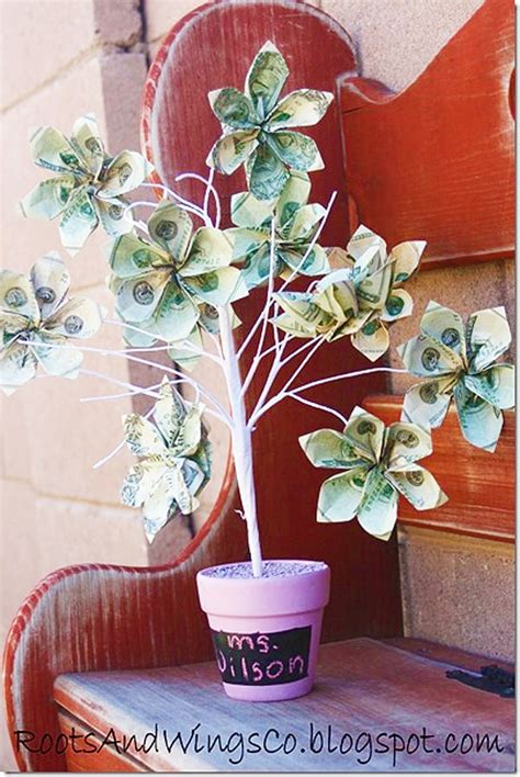 They make great gifts for birthdays, graduations, weddings and practically any occasion that you want to give cash. How to make a money tree {teacher appreciation} | Skip To My Lou