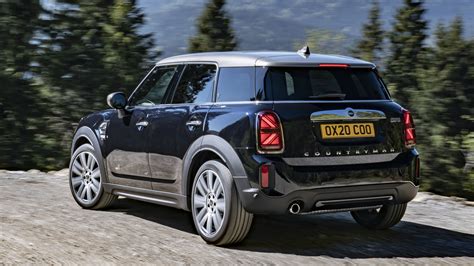 Mini Announces Two Crossovers New Electric Cars Autoblog