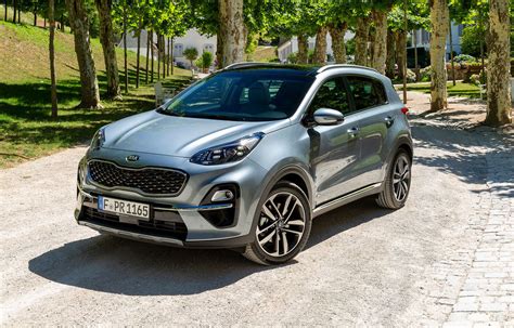 Is an american electric vehicle and clean energy company based in palo alto, california. Kia Sportage facelift este disponbil și în România: start ...