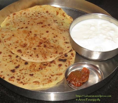 Aloo Paratha Unleavened Bread Stuffed With Spicy Mashed Potato ãhãram