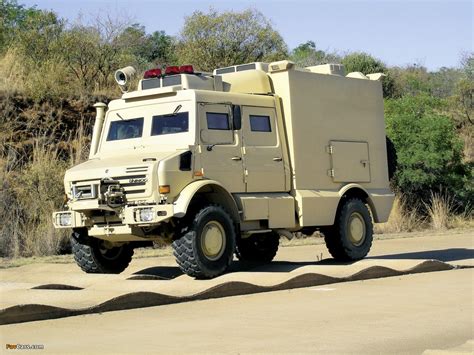 Pictures Of Mercedes Benz Armored Unimog U5000 Double Cab 200013