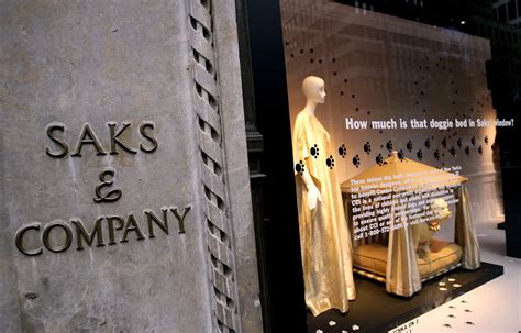 Transgender Woman Leyth Jamal Suing Saks Fifth Avenue For Discrimination And The Stores