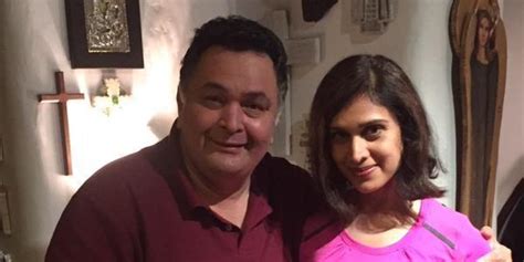 Rishi Kapoor Tweets Picture Of Himself With A Barely Recognisable Meenakshi Seshadri