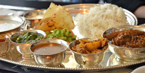 It must be my readers too, because i put up a few instagram pictures and people were drooling. Living to EAT: De Thali - Indian Restaurant - LuLu ...