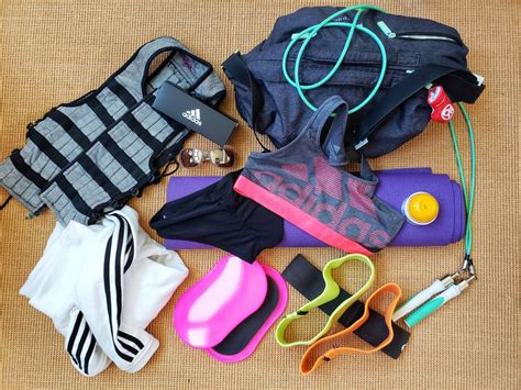 Download Gym Bag Essentials for "Anywhere" Summer Workouts ...