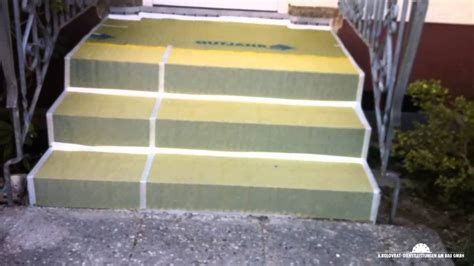 Damit bekommt die treppe eine sehr harte und auch rutschfeste oberfläche. Kolovrat GmbH erneuert eine Aussentreppe mit ...