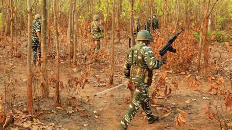 Naxal Attack In Chhattisgarh Encounter With Naxalites In Narayanpur Forest Drg Jawan Martyred