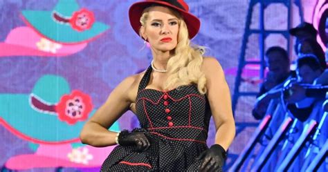 [Video] Lacey Evans Has Run-In With RCMP, Calls Canada Nasty