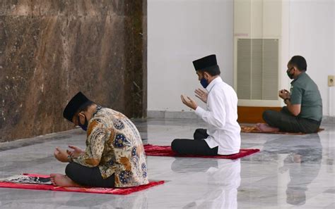Bupati bogor, ade yasin hadiri pembukaan musyawarah nasional (munas) v asosiasi pemerintah kabupaten seluruh indonesia. Presiden Jokowi Salat Jumat di Masjid Istana Bogor ...