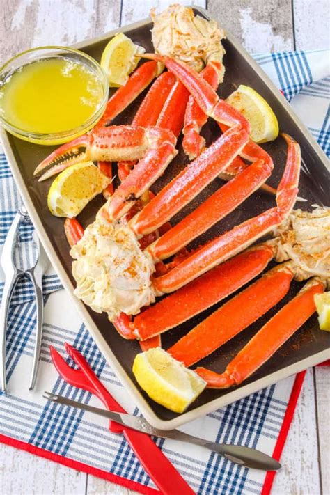 Reserve large pieces of crab shell and set meat aside for garnish. How to Cook Snow Crab Legs 5 • Bread Booze Bacon