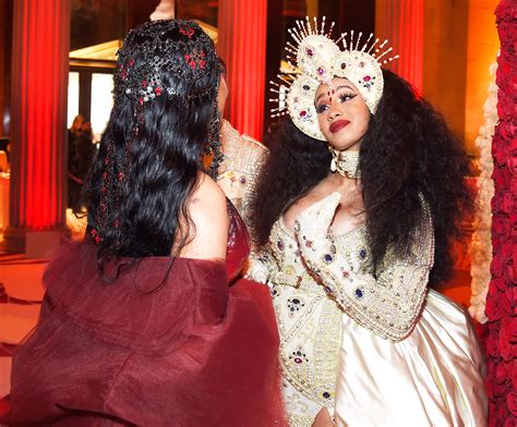 Nicki Minaj Cardi B Hung Out At 2018 Met Gala After Feud