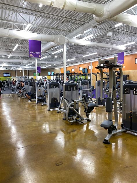 anytime fitness el paso zaragoza - Aaron Embry