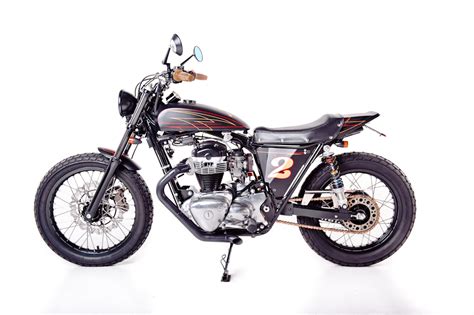 Riding these custom street trackers will definitely lead to some fun times. Racing Cafè: Kawasaki W650 Street Tracker by Garage ...