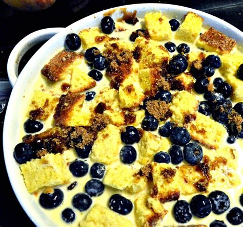 Corn bread bread pudding is comfort food. This is How I Cook: Corn Bread Blueberry Bread Pudding or What To Do with Leftover Corn Bread ...
