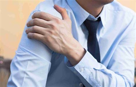 What Causes Upper Arm Pain