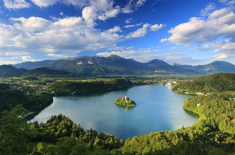 Eslovenia, antigua república de yugoslavia, proclamó su independencia en 1991. Viaje a Croacia, Montenegro, Herzegovina y Eslovenia 8 ...