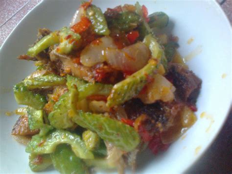 7cm x 7cm x 8cm availability: manna mania: the making of sambal peria + ikan masin....