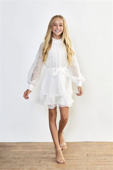 Alexa Dress White — Mila And Rose