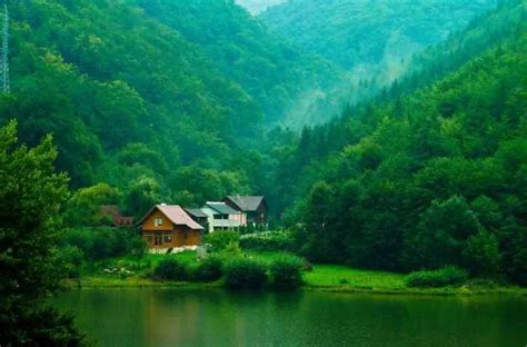 Mergi In Vacanta Iata Atractii Turistice Din Romania Cabin