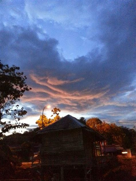 Check spelling or type a new query. Panorama Awan Indah Di Kota Palopo - Berita Astronomi