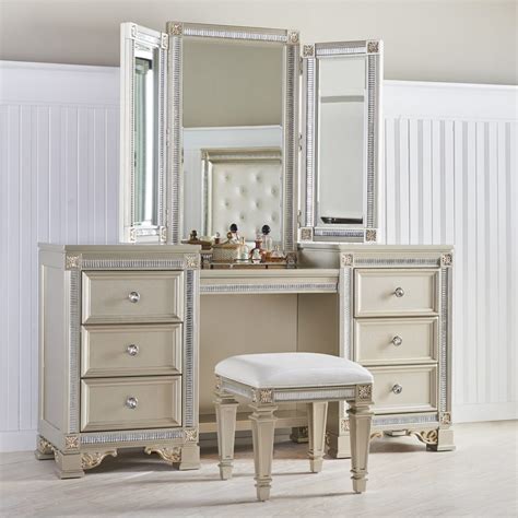 Makeup Vanity Tables Functional But Fashionable Furniture