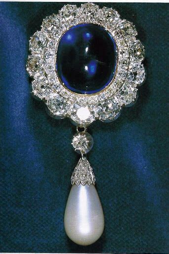 The Empress Marie Feodorovna Of Russias Brooch A Cabochon Sapphire