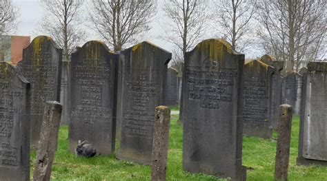 Dutch Government Gives 276 Million For Restoring Jewish Cemeteries