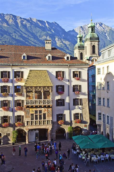 Golden Roof In Summer Innsbruck Goldenes Dachl Im Sommer Innsbruck