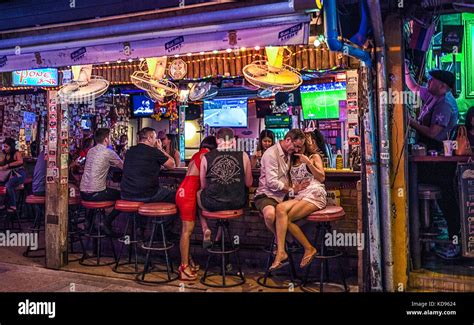 Thailandia Patong Beach Phuket Bar In Bangla Road Stock Photo Alamy