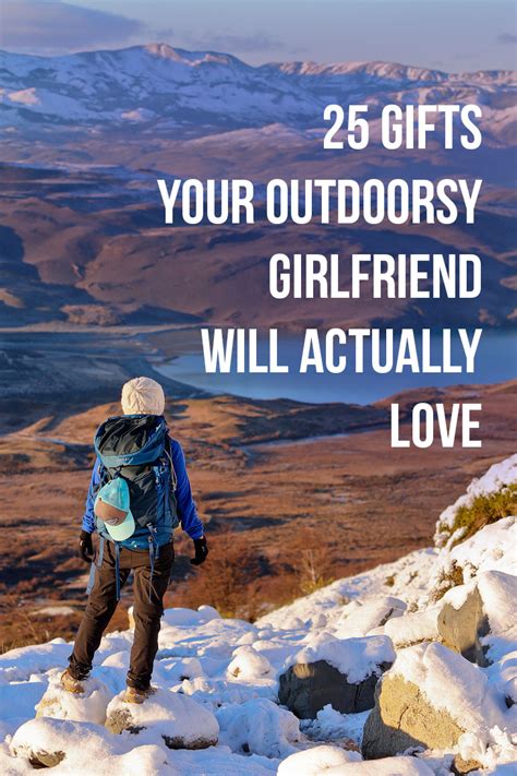 25 Essential Outdoorsy Gifts for Her { Outdoor Gift Guide }