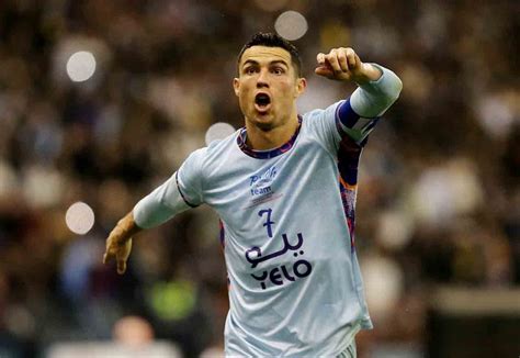 FOTO: Al Nassr & Al Hilal All Star vs PSG Banjir Gol: Cristiano Ronaldo ...