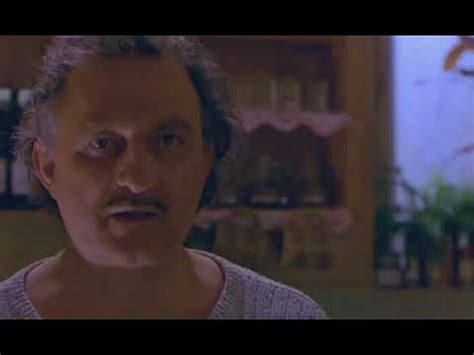 It stoically puts up with its guests, and their misguided efforts to control their own destinies, until the very end when it too has had enough. Boomerang (2001) - "Ja sam ginekolog" - YouTube