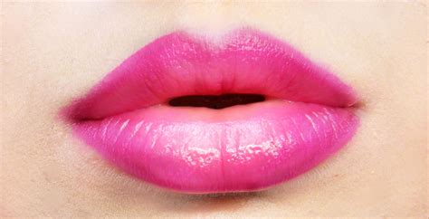Makeup Junkie Hot Pink Ombre Lips
