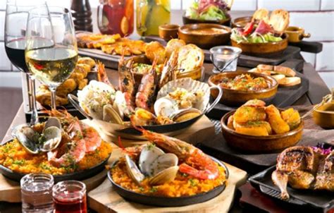 The royal mail if the festive season is an excuse for you to dress the family up in their christmas best, the royal mail is where you should be dining at. Pin on Spanish eating customs