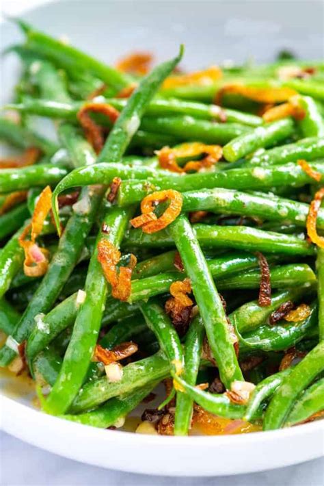 easy green bean salad with crispy shallots